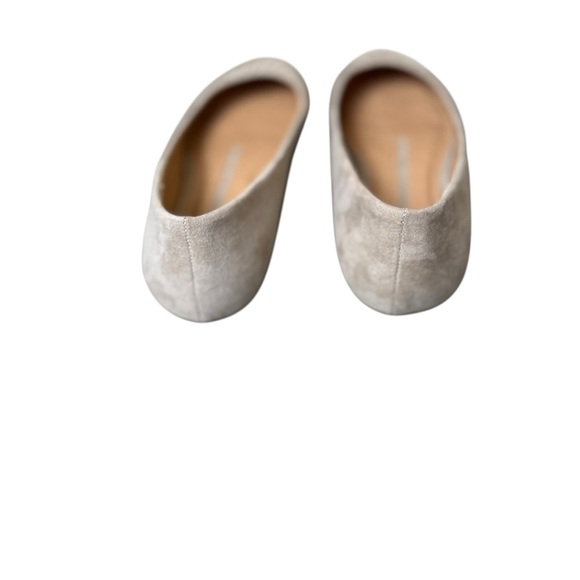 New Directions Tan Suede Studded Hutch Ballet Flats Size 6.5 Casual Neutral Work - Picture 7 of 10